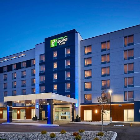 Holiday Inn Express & Suites Windsor East - Lakeshore By Ihg Tecumseh Bagian luar foto