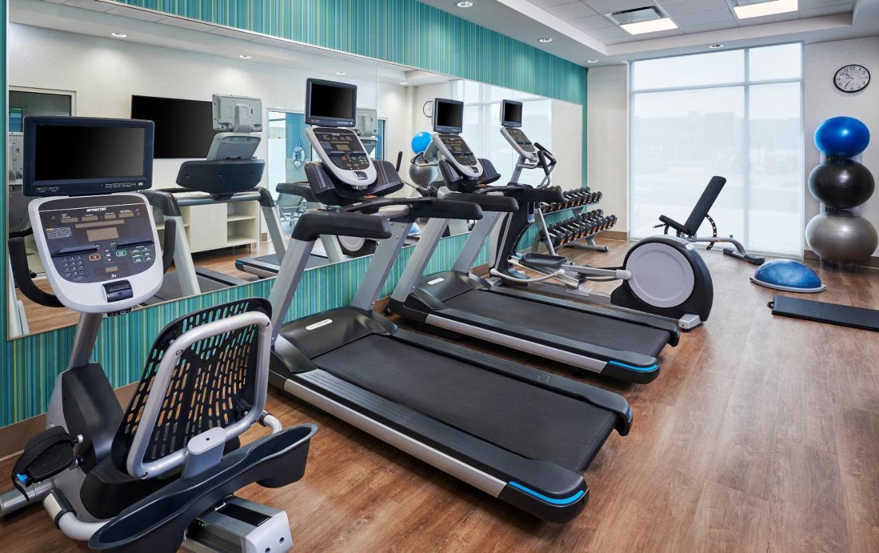 Holiday Inn Express & Suites Windsor East - Lakeshore By Ihg Tecumseh Bagian luar foto