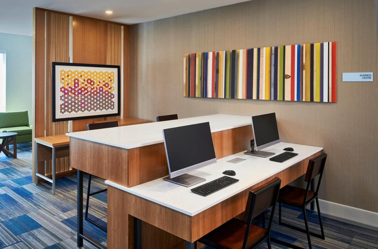 Holiday Inn Express & Suites Windsor East - Lakeshore By Ihg Tecumseh Bagian luar foto