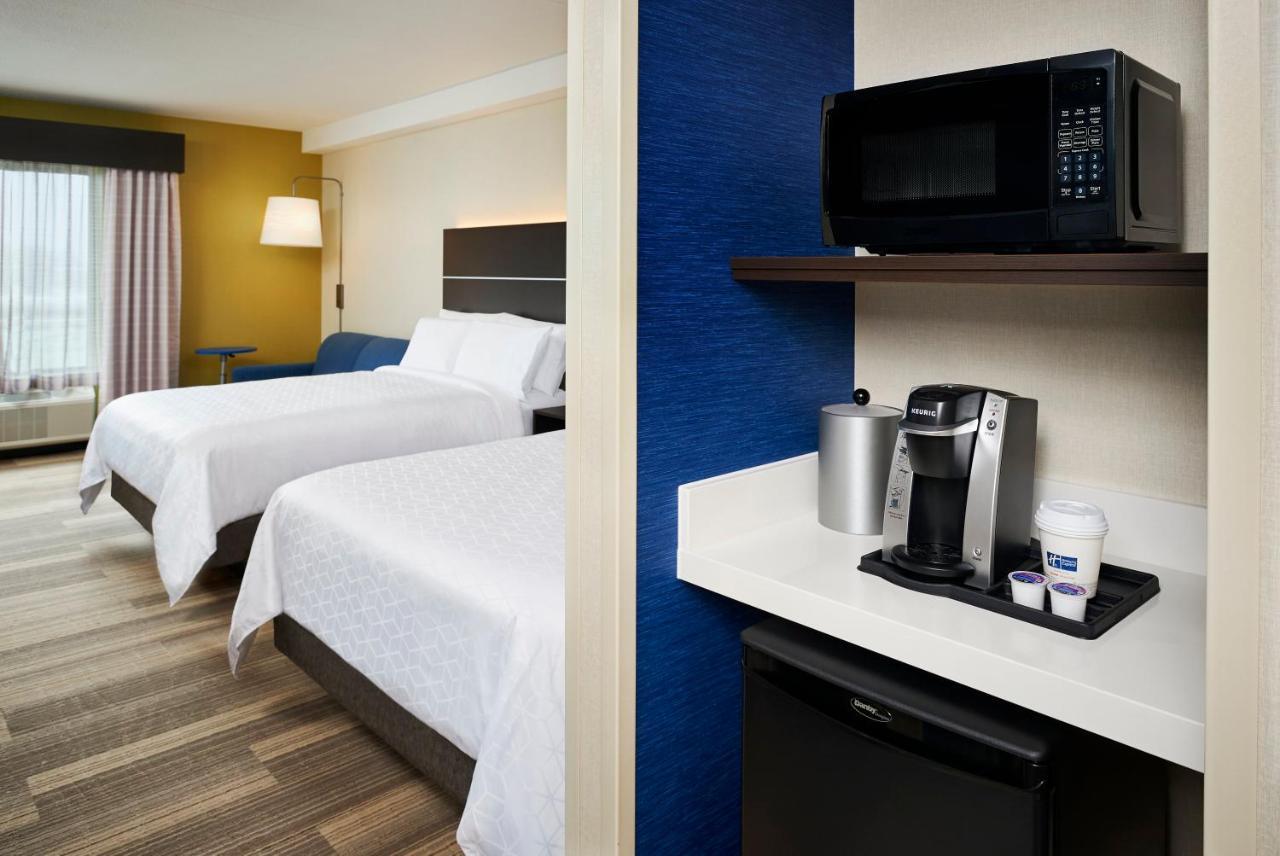 Holiday Inn Express & Suites Windsor East - Lakeshore By Ihg Tecumseh Bagian luar foto